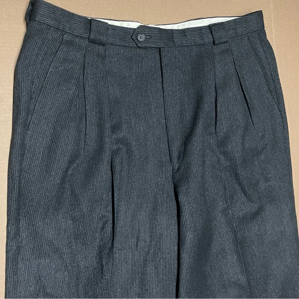 VTG Bachrach Textured Suit Mens 44L Gray 3 Button 100% Wool Pants 38x30 Pleated